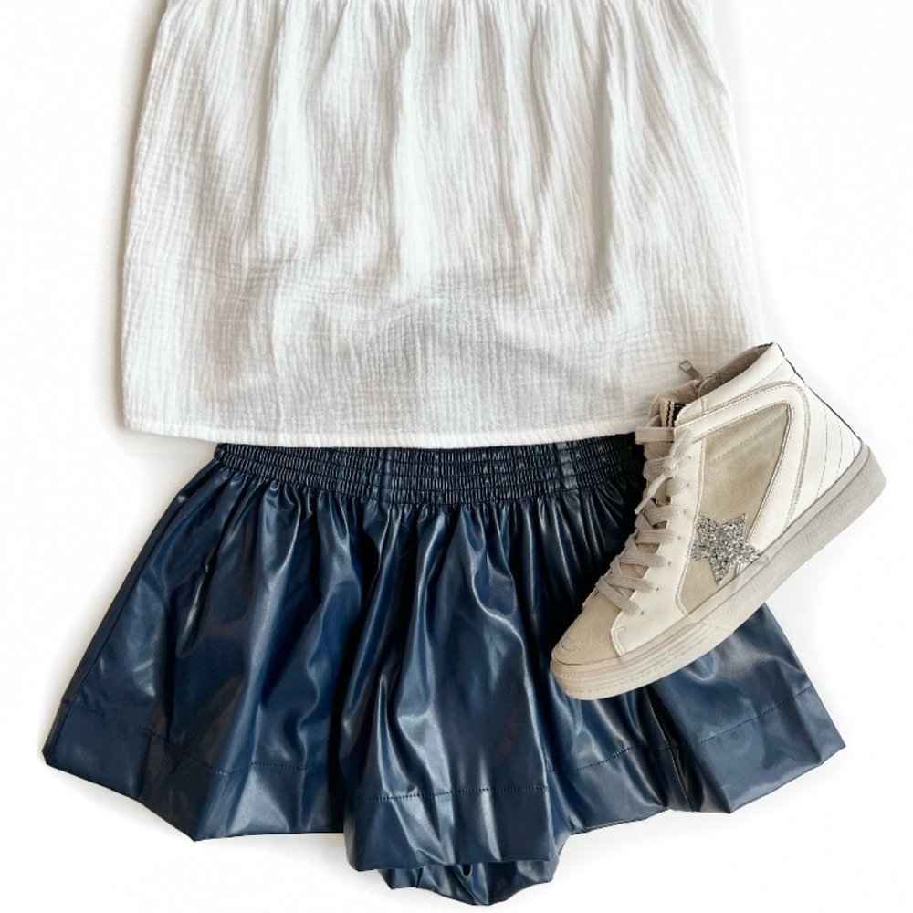 Leather swing short- navy